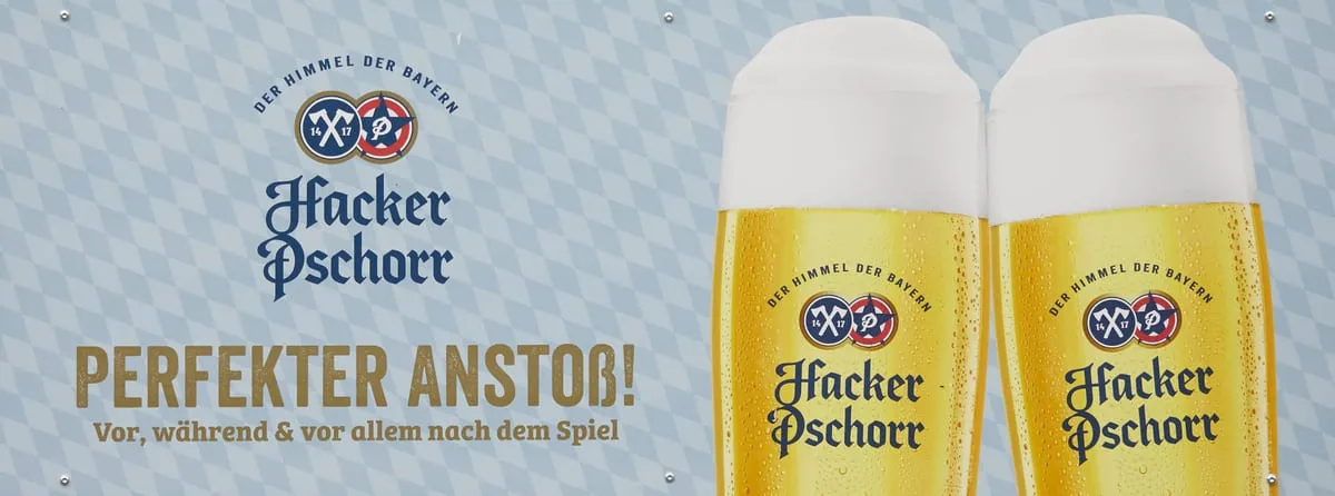 Bandenwerbung von Hacker-Pschorr mit zwei gefüllten Weizenbiergläsern